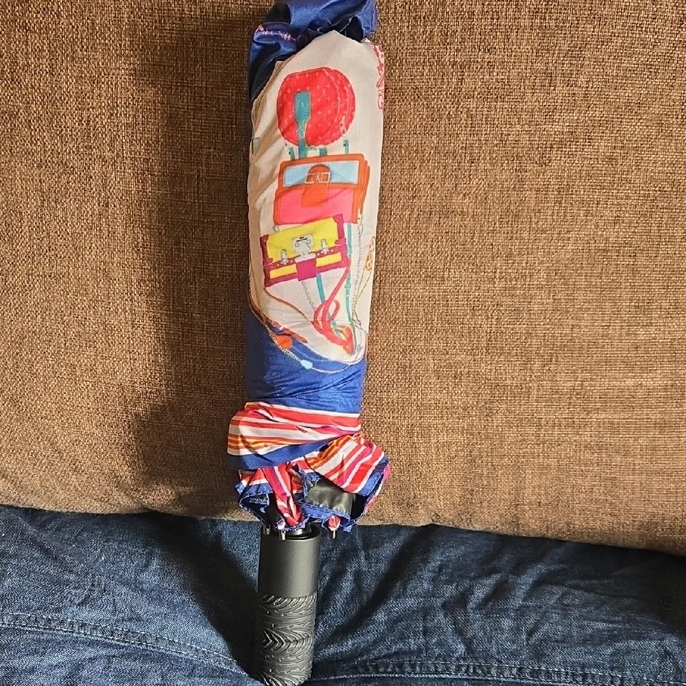 Louis Vuitton Vibrant Umbrella - Picture 4 of 4